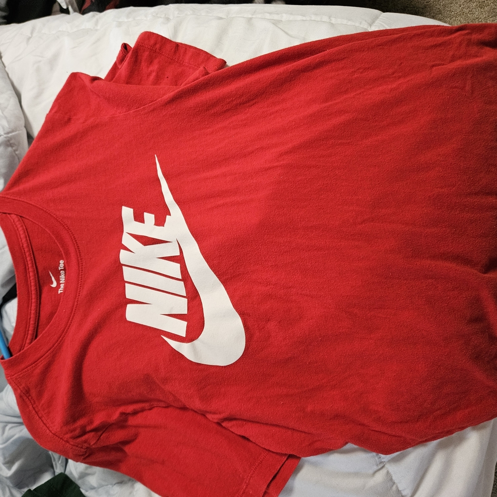Nike Red T-Shirt